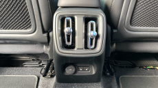 Volvo Xc40 2.0 T4 R DESIGN Pro 5dr Geartronic Petrol Estate